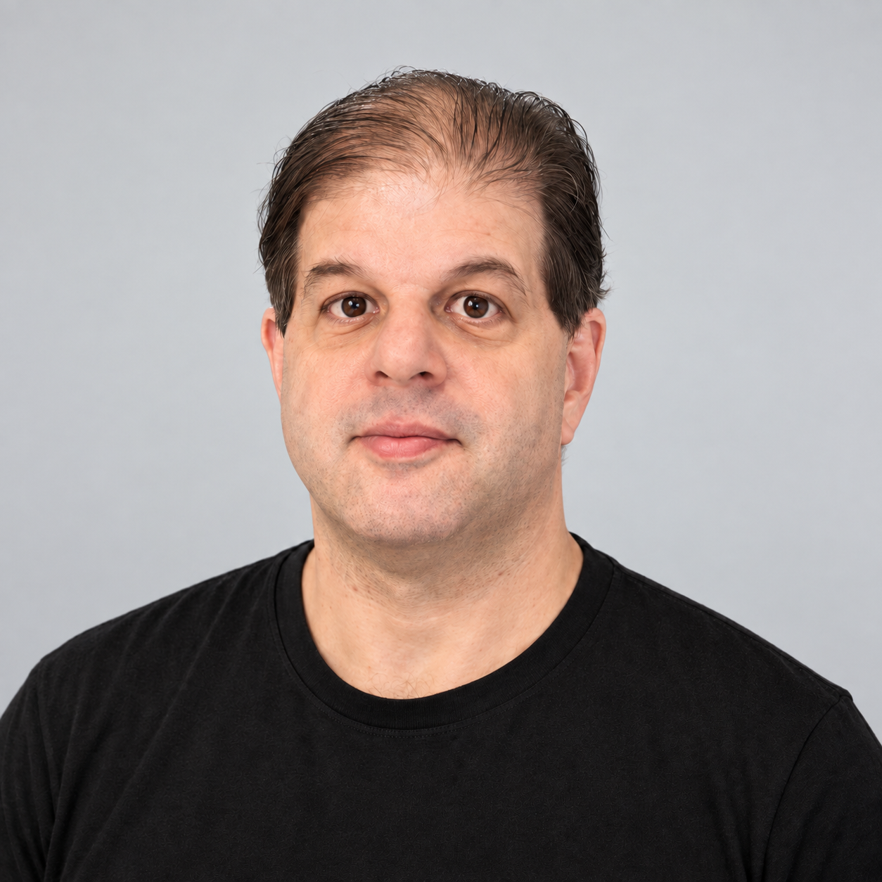 Portrait of Guy Tsafrir, VP R&D at Limitless Labs