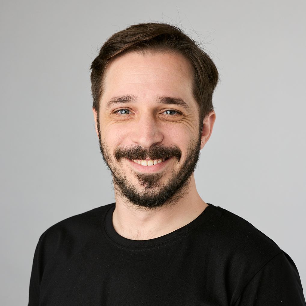 Portrait of Shahaf Finder, Chief Scientist & Co-Founder at Limitless Labs